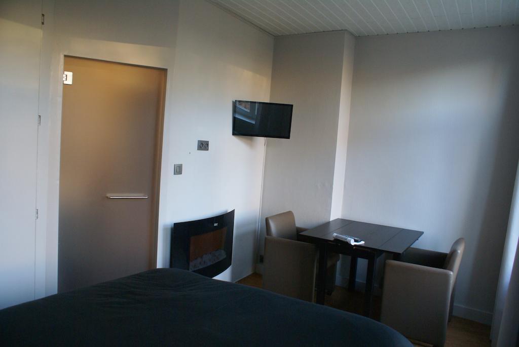 Guest House Feliz Louvain Chambre photo